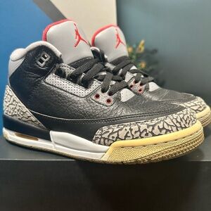 Air Jordan 3 Retro OG BG Black and Gray Sneakers (Used)